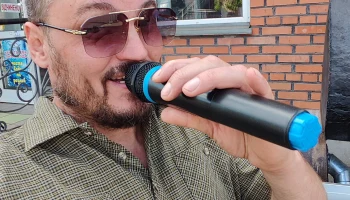 У Кривому Розі &laquo;М&rsquo;ясний майстер&raquo; пригостив відвідувачів та розіграв живу свиню
